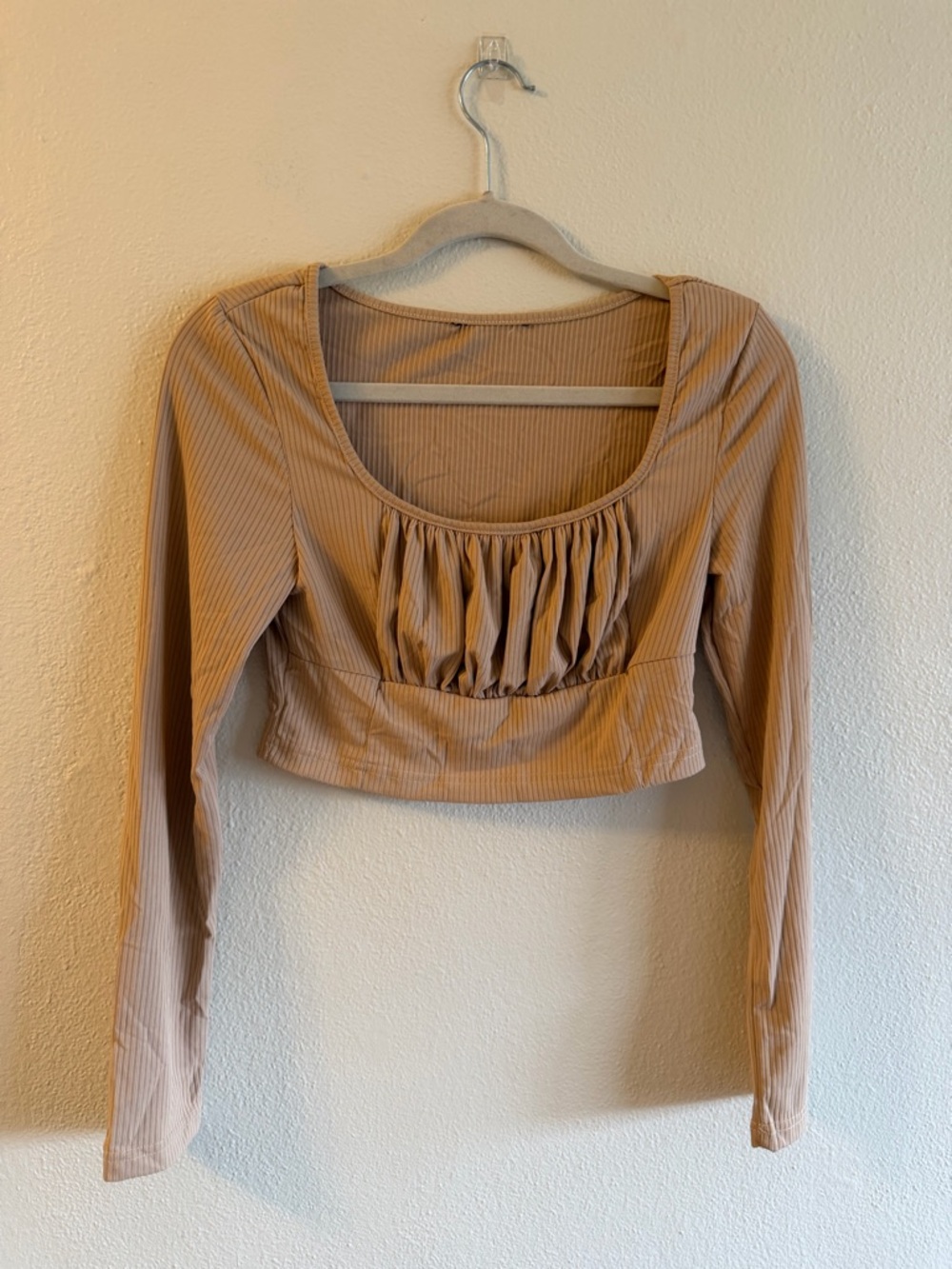 Women's Long Sleeve Ruched Scoop Neck Crop Top - Beige